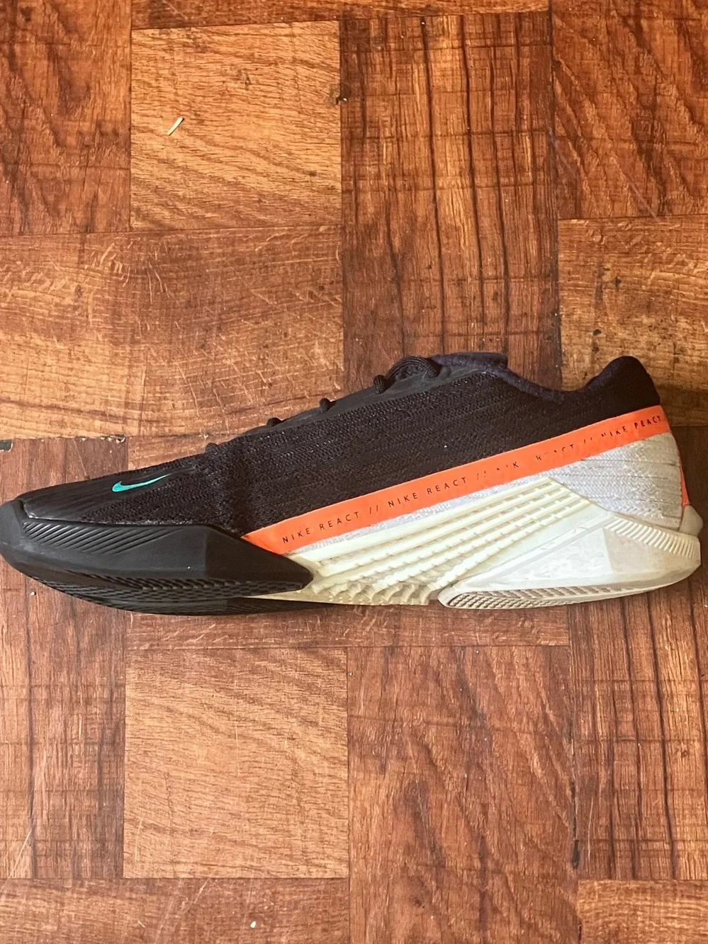 Nike Metcon Turbo React Black Total Orange Size 10